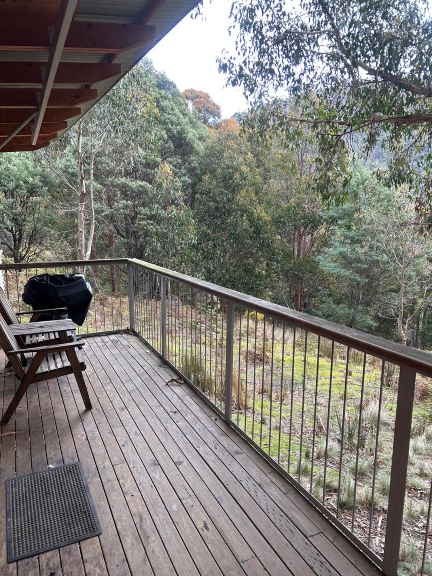 Base Camp Tasmania Hotel New Norfolk Exterior foto