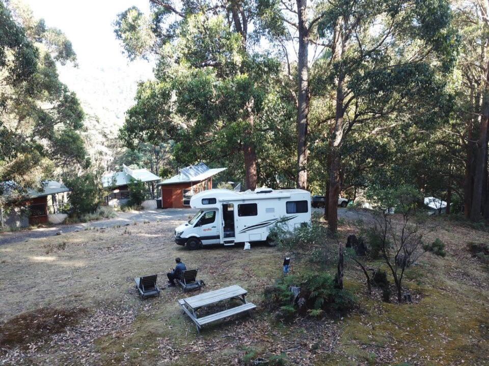 Base Camp Tasmania Hotel New Norfolk Exterior foto
